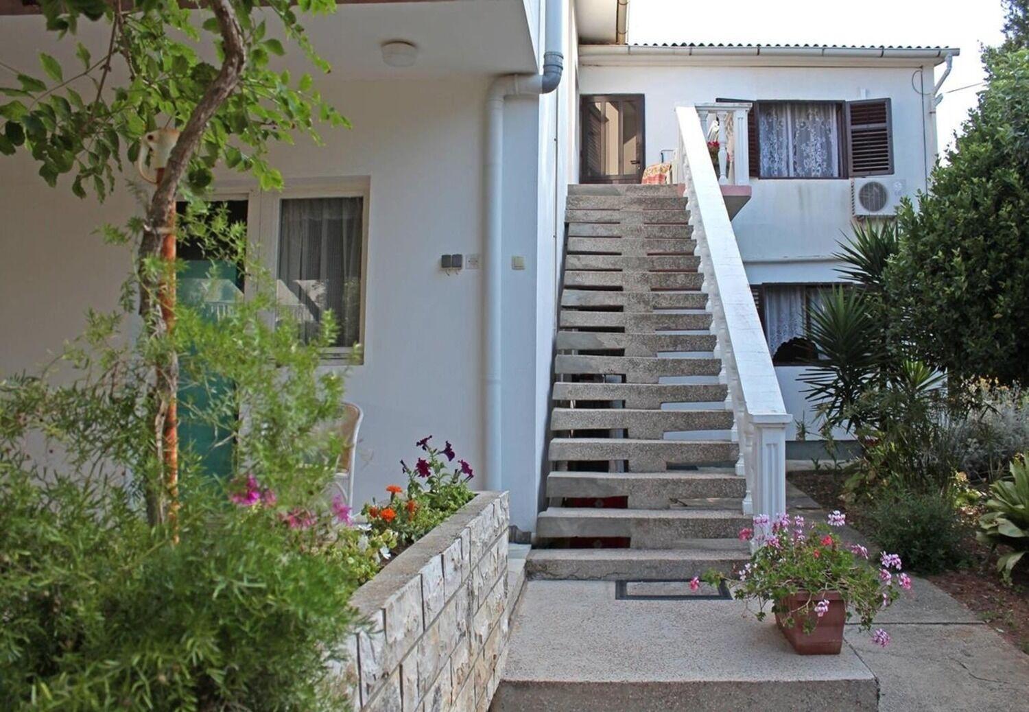 Apartments Vinko Vir Exterior photo